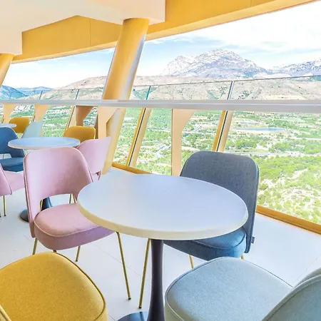 Intempo By Holuxe - 112 - 11th Floor